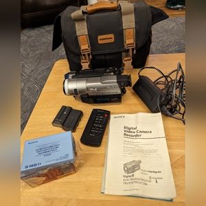 Sony TRV310 Handycam